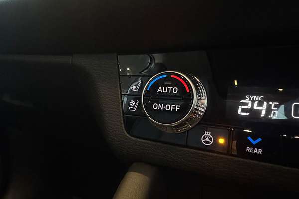 2025 Mitsubishi Outlander Exceed ZM