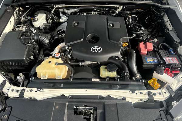 2021 Toyota Hilux SR GUN126R 4X4