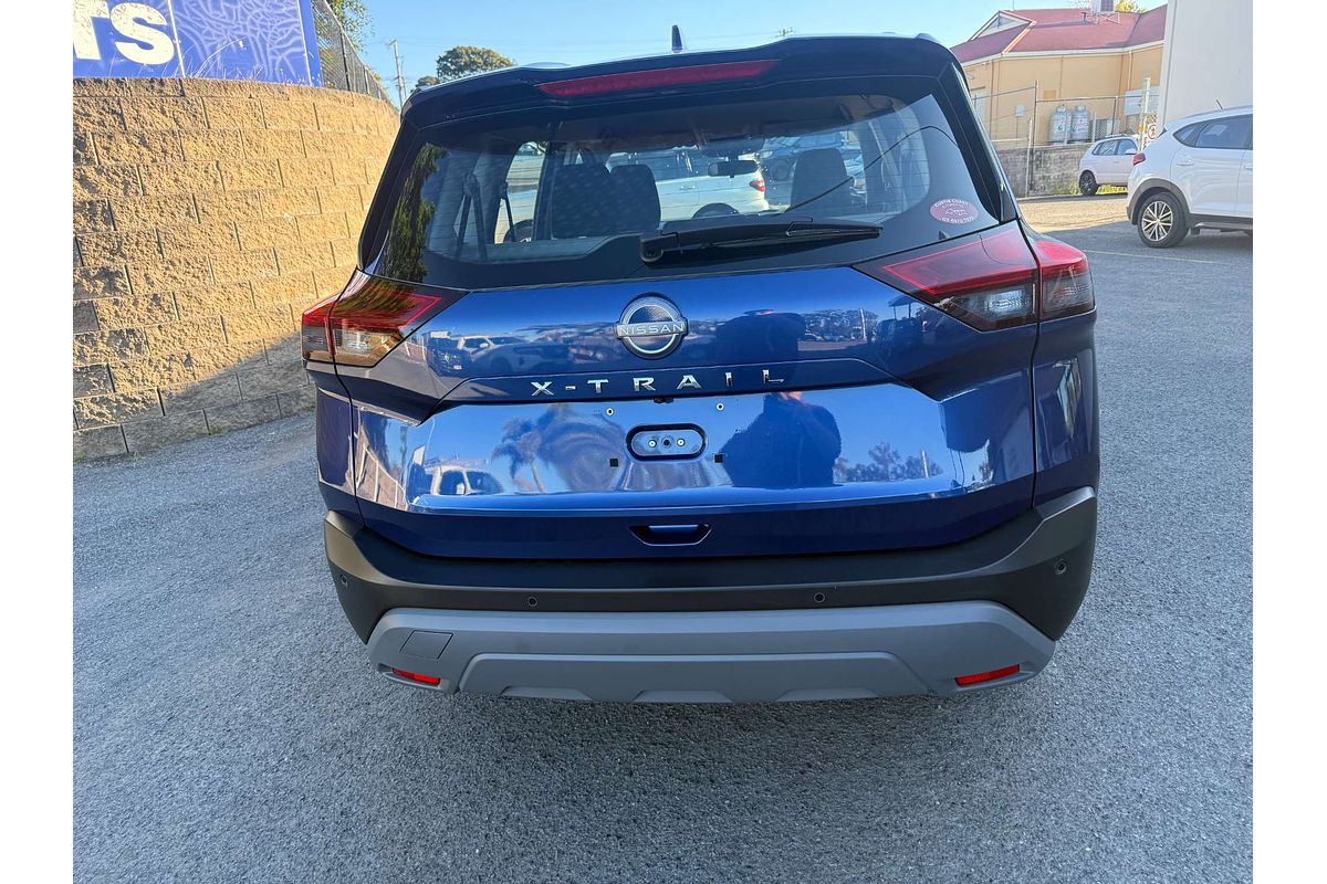 2024 Nissan X-TRAIL ST T33