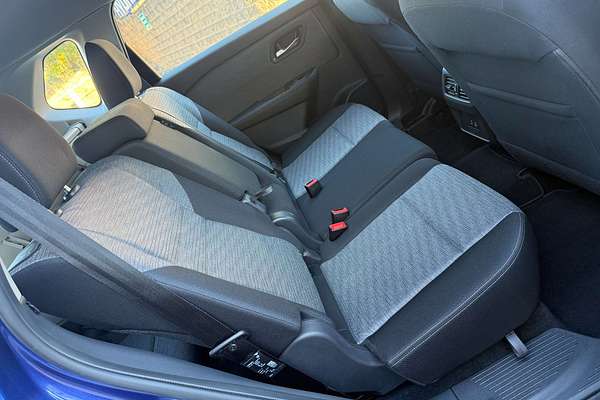 2024 Nissan X-TRAIL ST T33