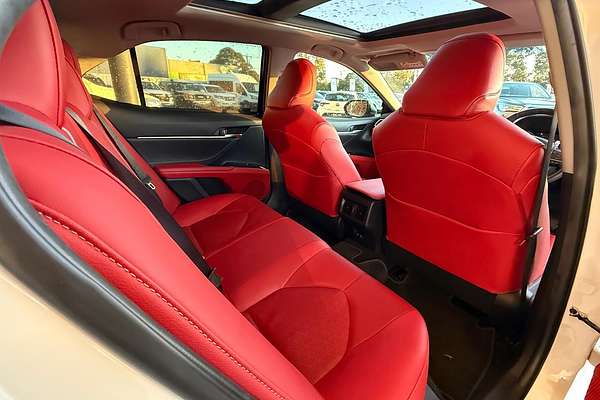 2018 Toyota Camry SX GSV70R