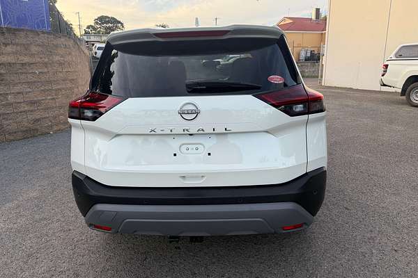 2024 Nissan X-TRAIL ST-L T33