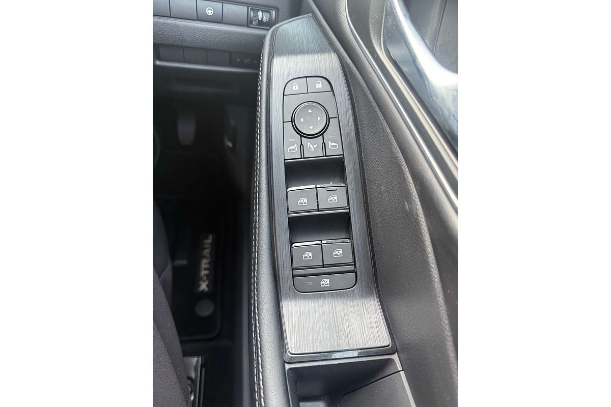 2024 Nissan X-TRAIL ST-L T33