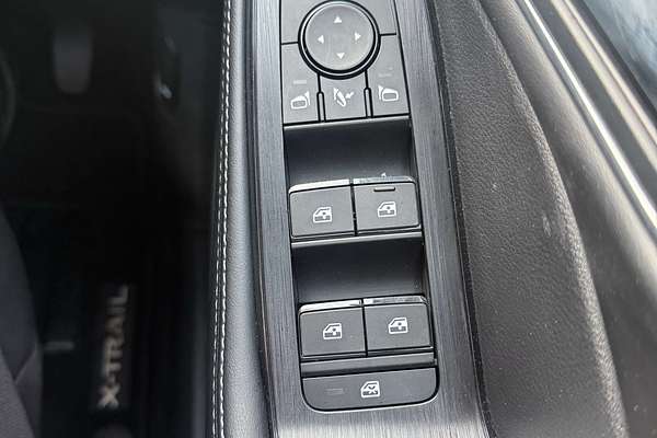 2024 Nissan X-TRAIL ST-L T33