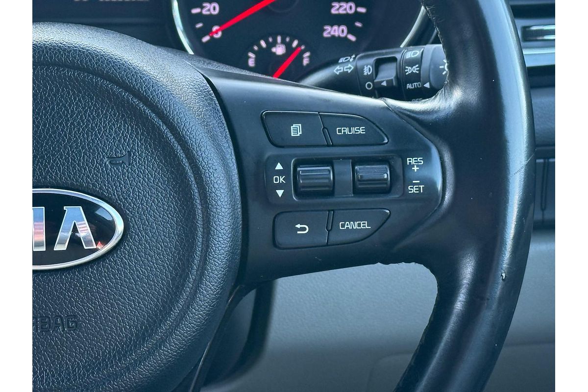 2015 Kia Carnival SLi YP