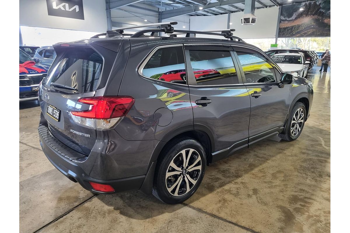 2021 Subaru Forester 2.5i Premium S5