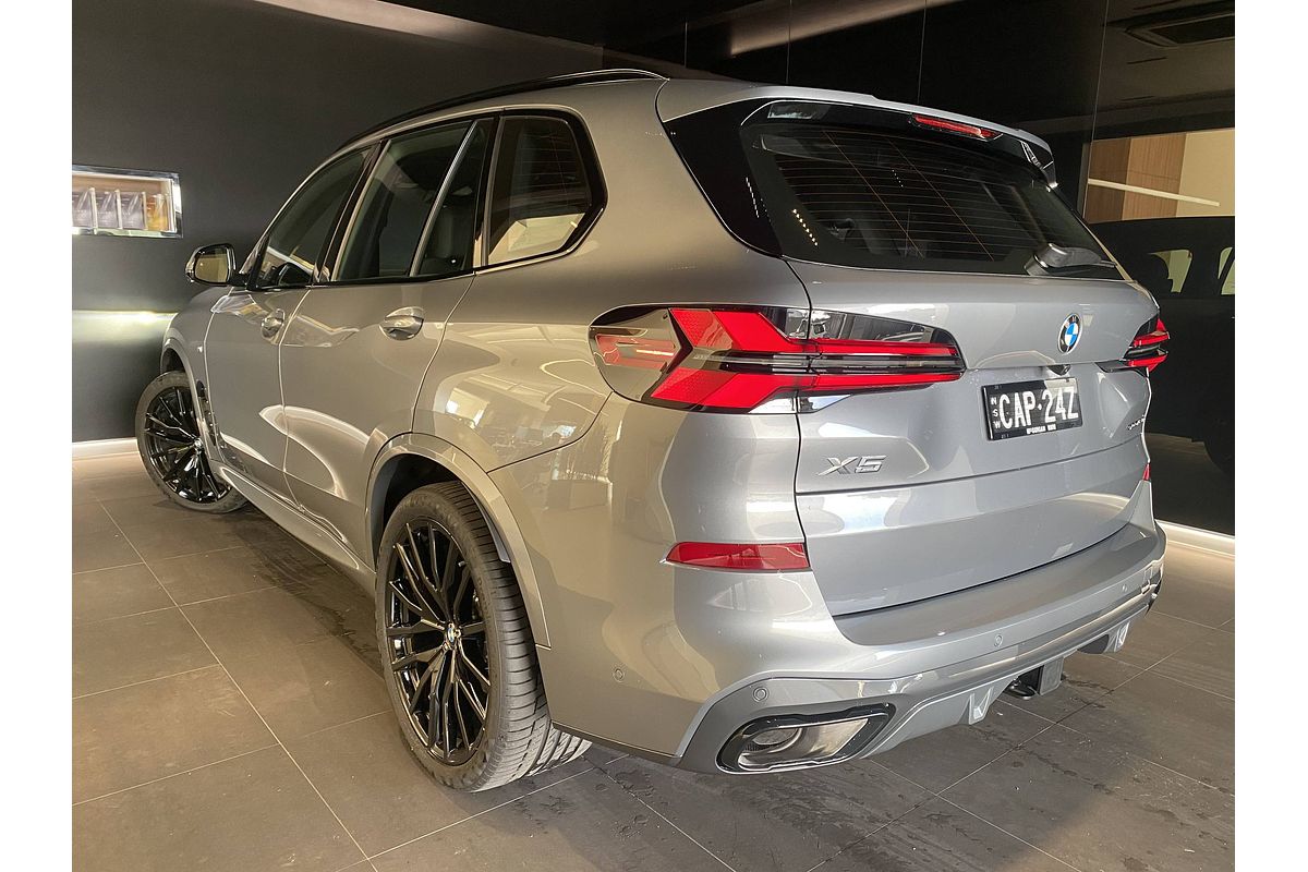 2025 BMW G05