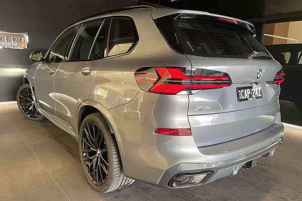 2025 BMW G05