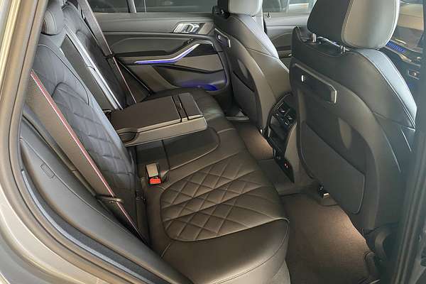 2025 BMW G05