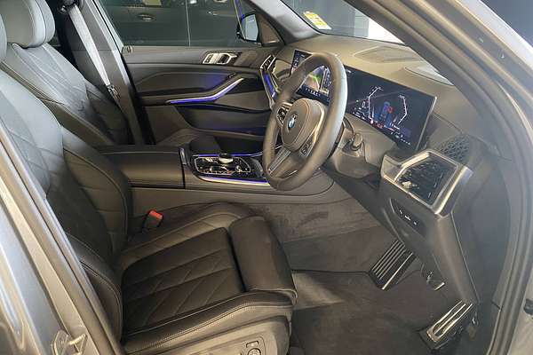 2025 BMW G05