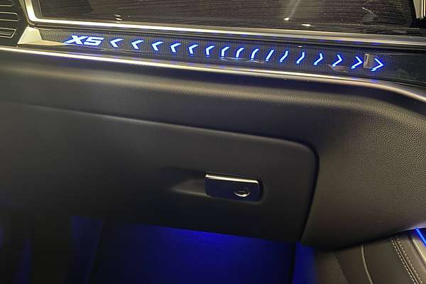 2025 BMW G05