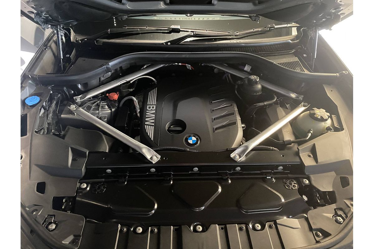 2025 BMW G05