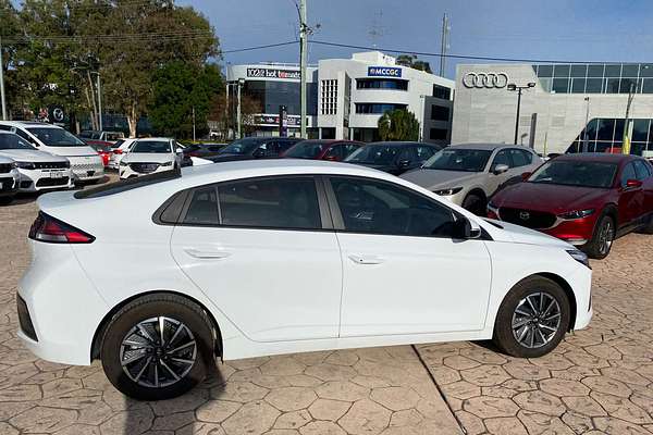 2022 Hyundai IONIQ Electric Elite AE.V4