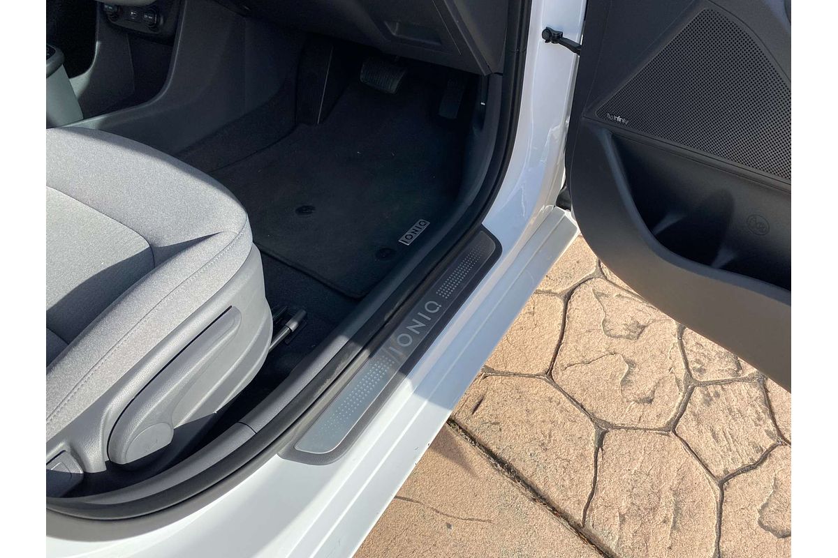 2022 Hyundai IONIQ Electric Elite AE.V4