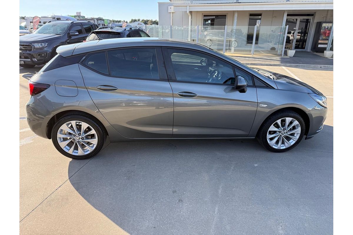 2018 Holden Astra R BK