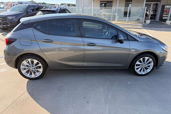 2018 Holden Astra R BK