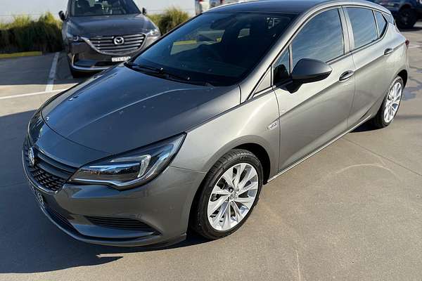 2018 Holden Astra R BK