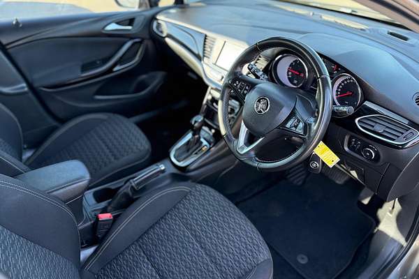 2018 Holden Astra R BK