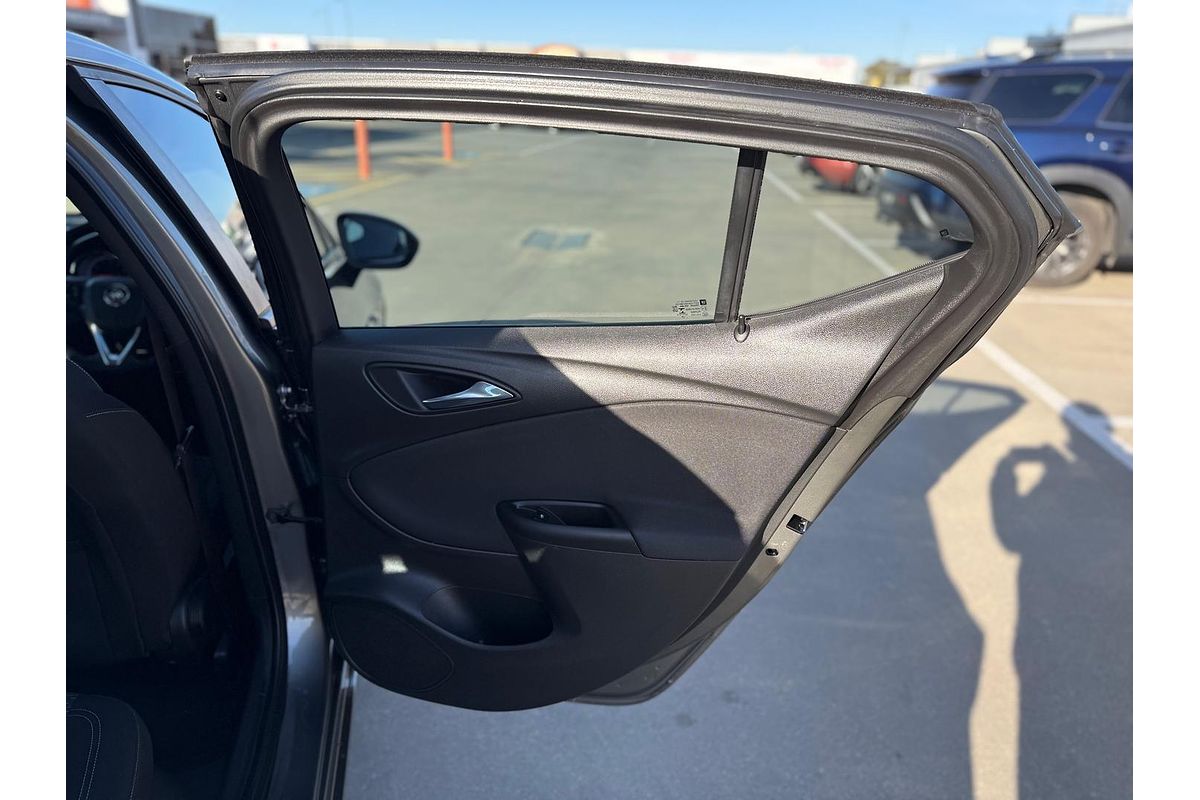 2018 Holden Astra R BK