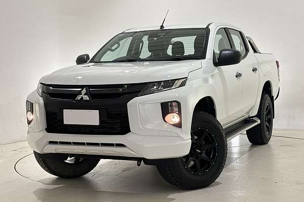 2018 Mitsubishi Triton GLX MR 4X4