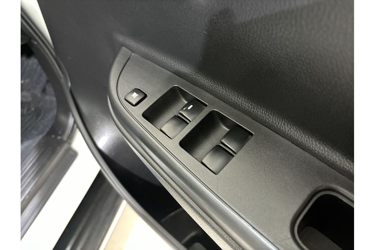 2018 Mitsubishi Triton GLX MR 4X4