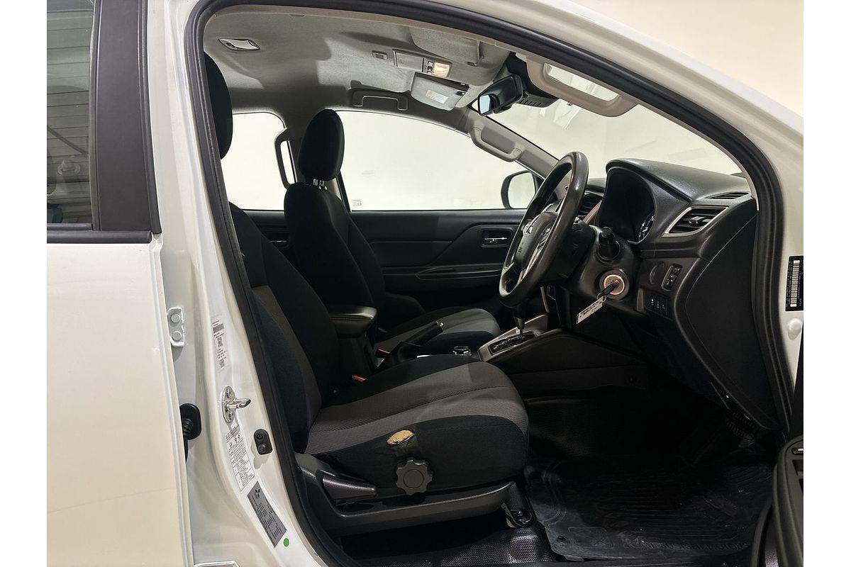 2018 Mitsubishi Triton GLX MR 4X4