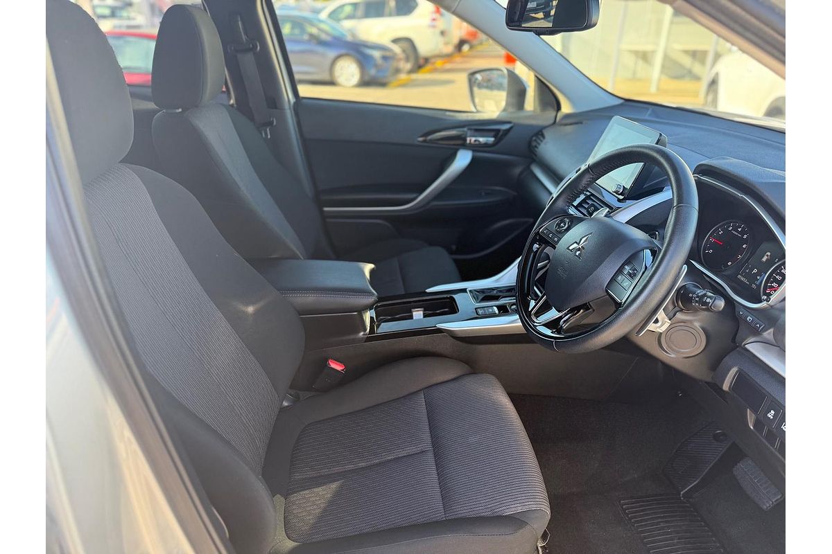 2023 Mitsubishi Eclipse Cross LS YB