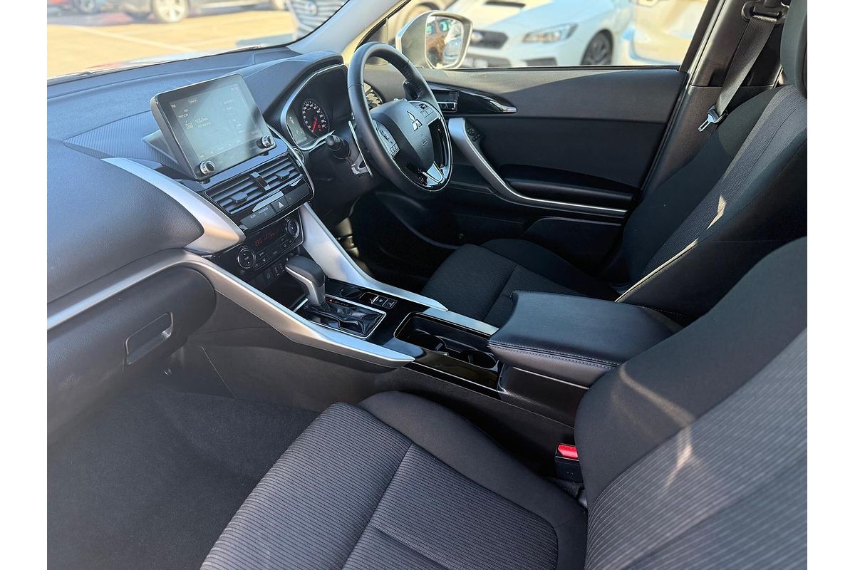 2023 Mitsubishi Eclipse Cross LS YB