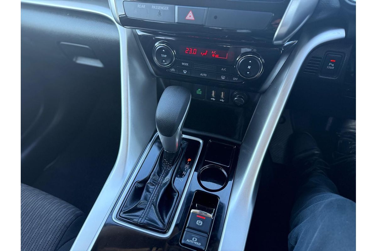 2023 Mitsubishi Eclipse Cross LS YB