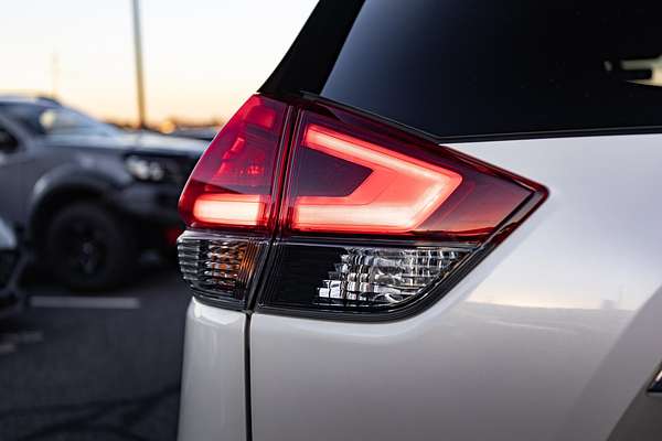 2017 Nissan X-TRAIL ST-L T32 Series II