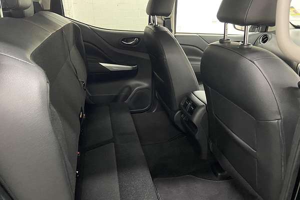 2025 Nissan Navara ST-X D23 4X4