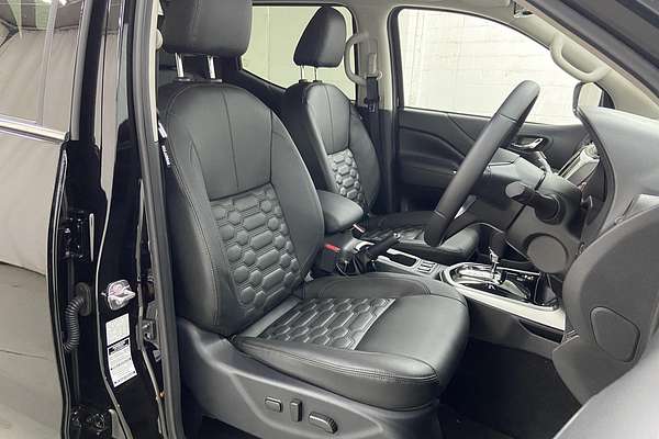 2025 Nissan Navara ST-X D23 4X4