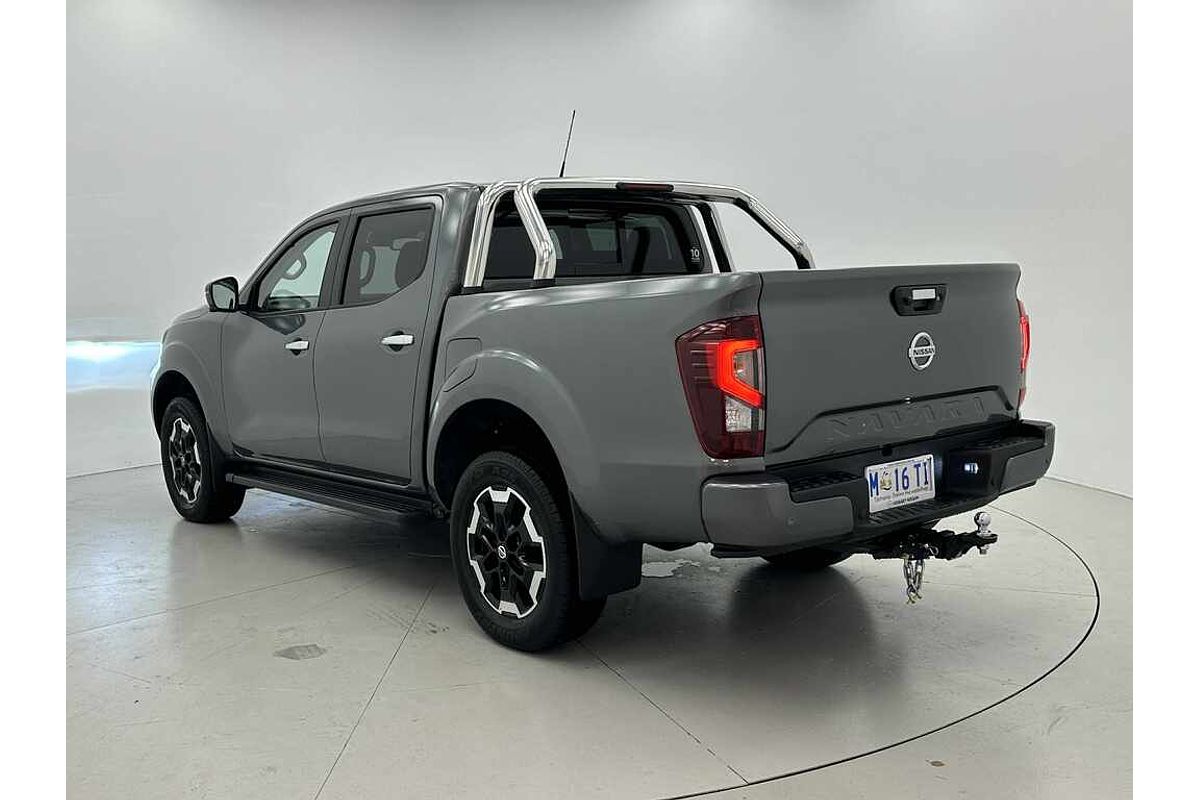 Nissan NAVARA 4X4 2.3 DSL AUTO DC ST-X LN