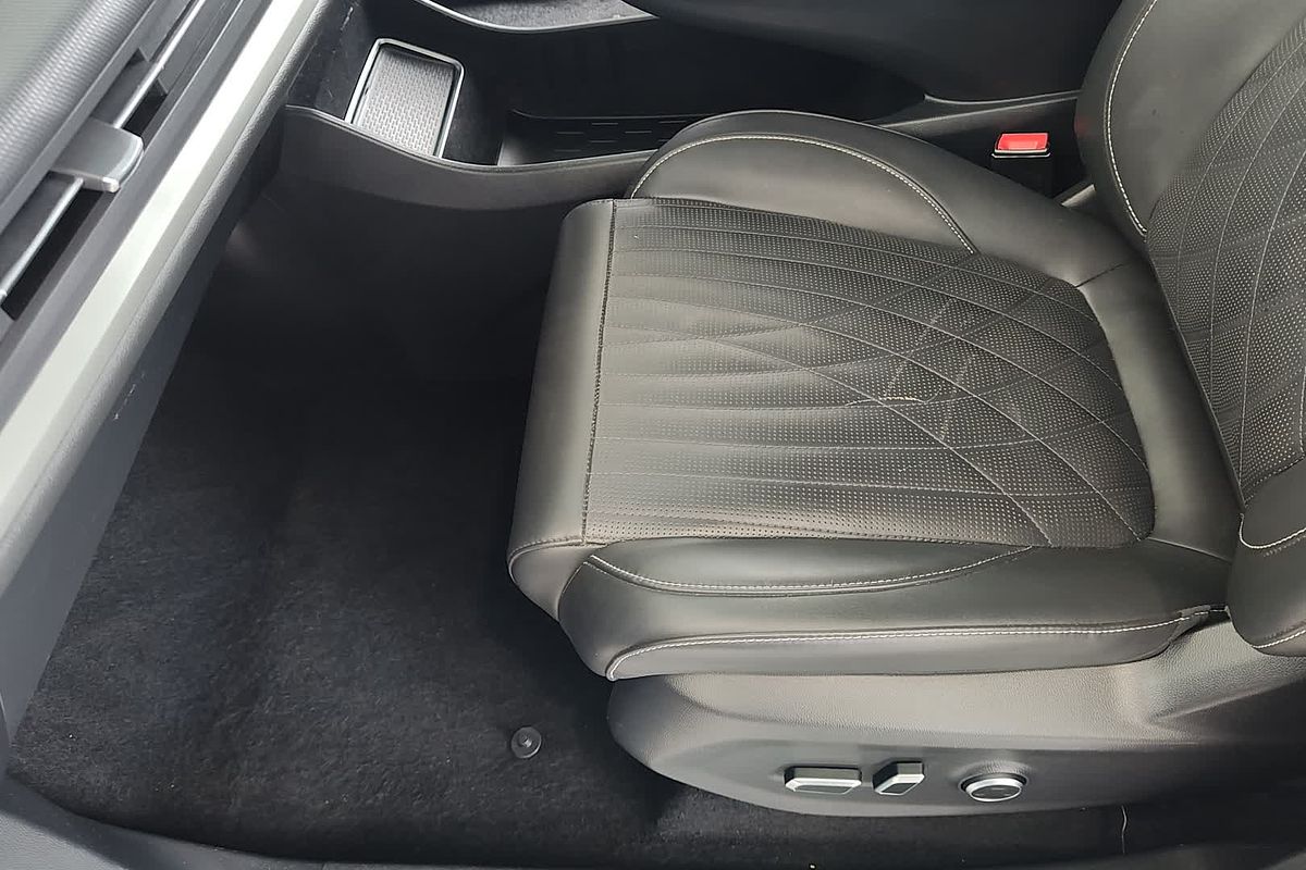 2022 LDV MIFA Luxe