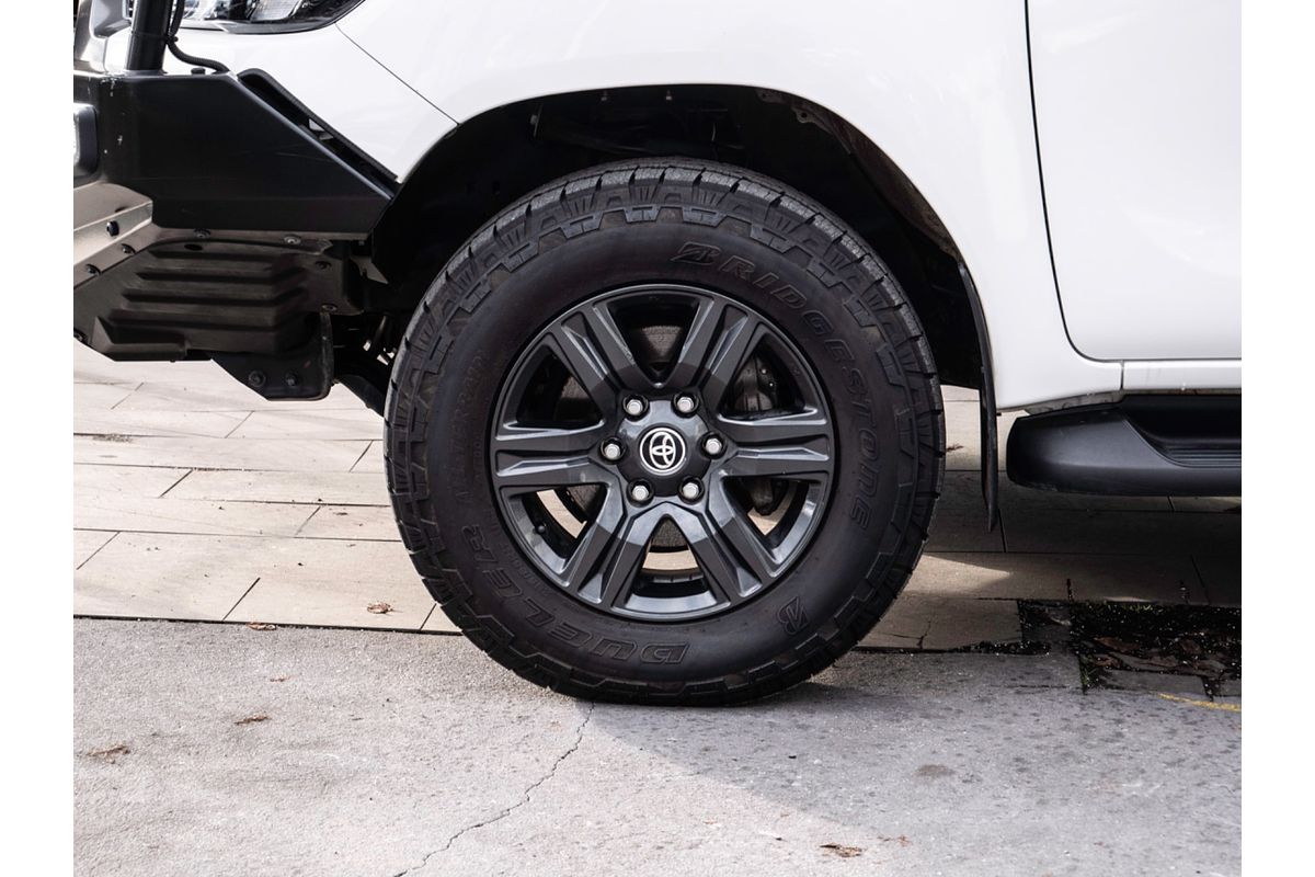 2023 Toyota Hilux SR GUN126R 4X4