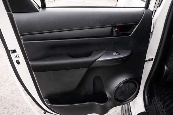 2023 Toyota Hilux SR GUN126R 4X4