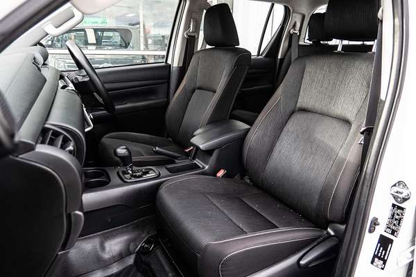 2023 Toyota Hilux SR GUN126R 4X4