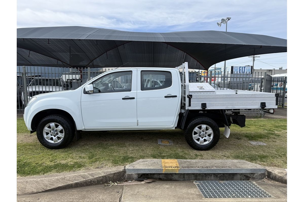 2015 Isuzu D-MAX SX 4X4