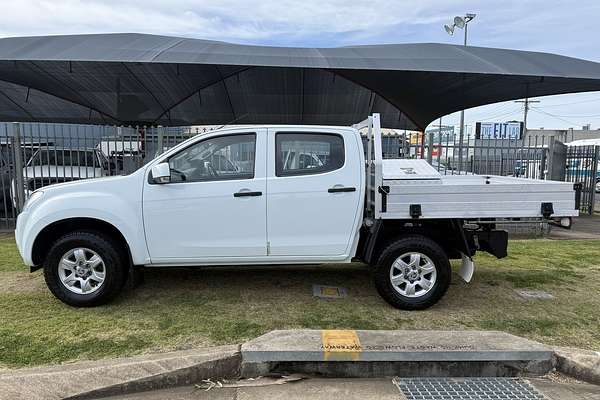 2015 Isuzu D-MAX SX 4X4