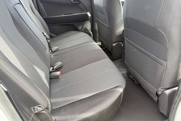 2015 Isuzu D-MAX SX 4X4