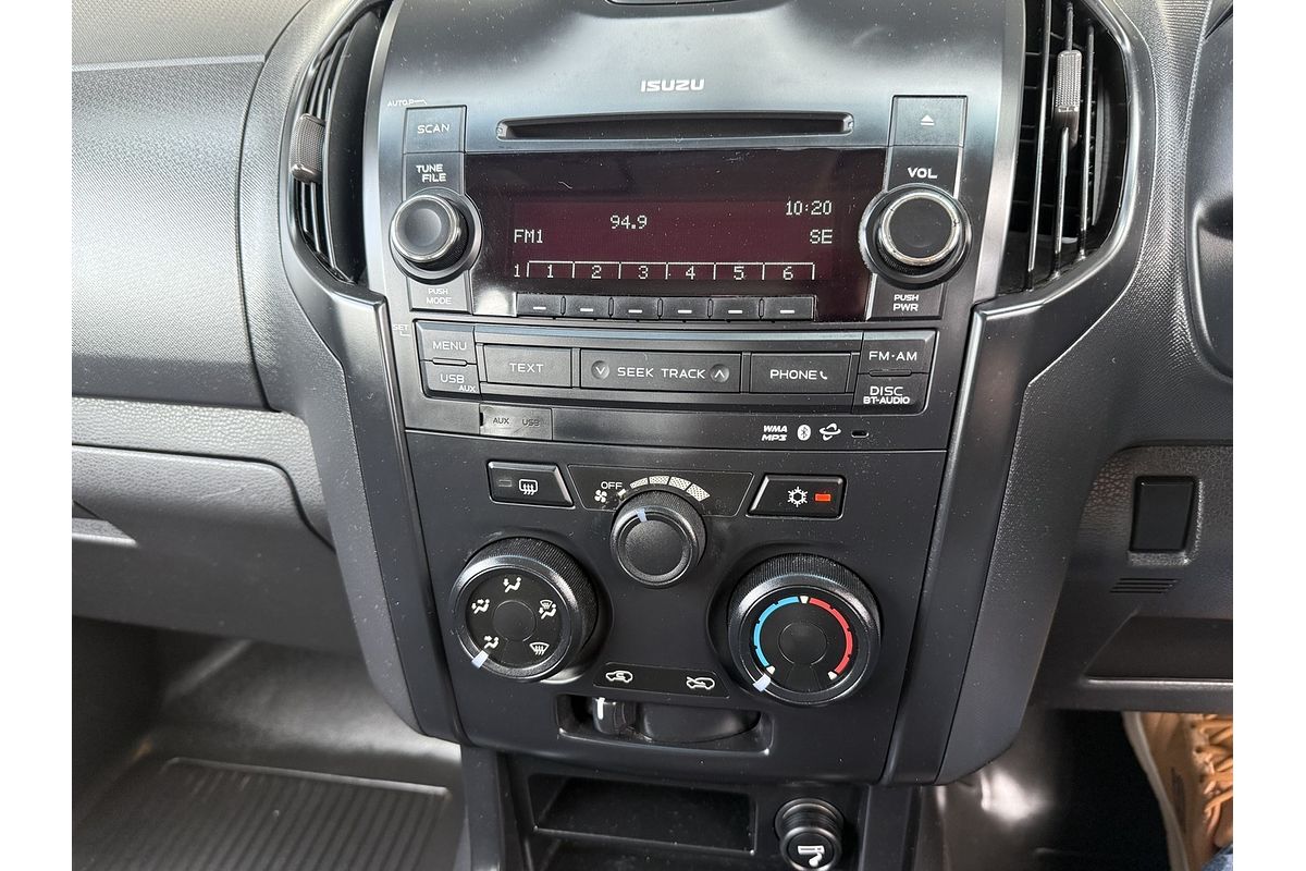 2015 Isuzu D-MAX SX 4X4