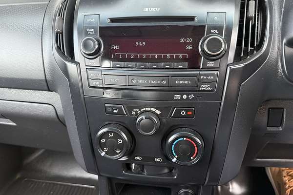 2015 Isuzu D-MAX SX 4X4