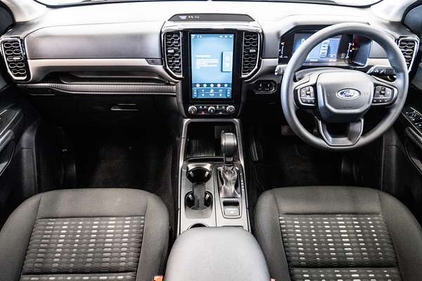 2024 Ford Everest Ambiente 2.0L