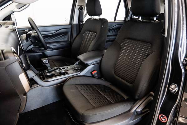 2024 Ford Everest Ambiente 2.0L