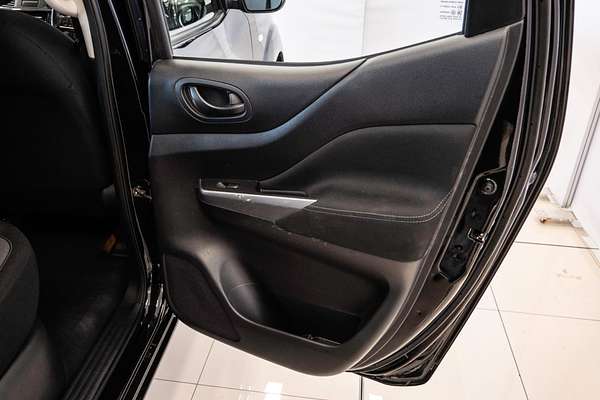 2022 Nissan Navara SL D23 Rear Wheel Drive