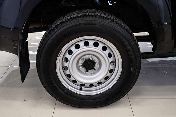 2022 Nissan Navara SL D23 Rear Wheel Drive