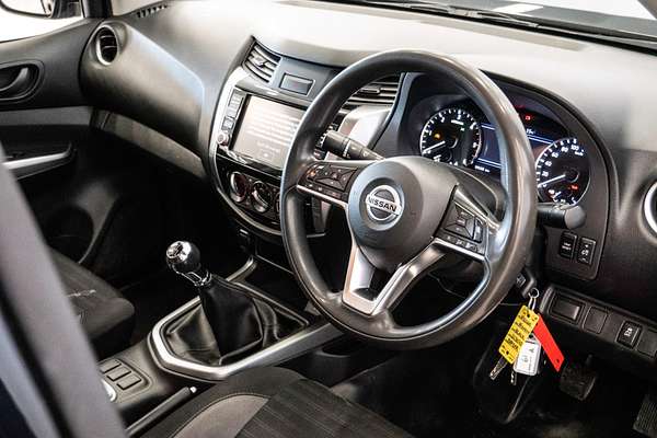 2022 Nissan Navara SL D23 Rear Wheel Drive