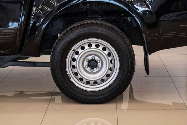 2022 Nissan Navara SL D23 Rear Wheel Drive