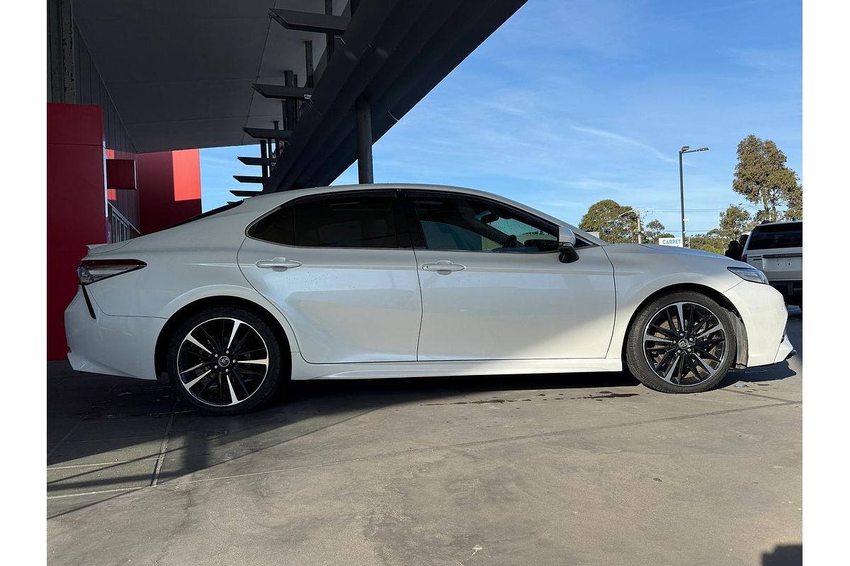 2018 Toyota Camry SX GSV70R