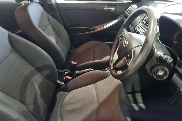 2015 Hyundai Accent Active RB3
